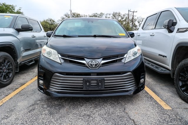 2019 Toyota SIENNA XLE 3.5L XLE