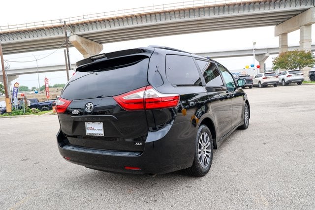 2019 Toyota SIENNA XLE 3.5L XLE