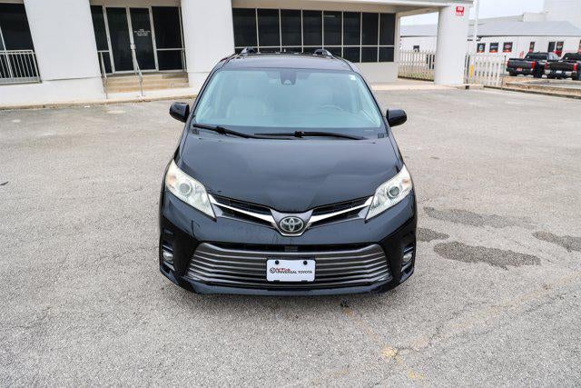 2019 Toyota SIENNA XLE 3.5L XLE