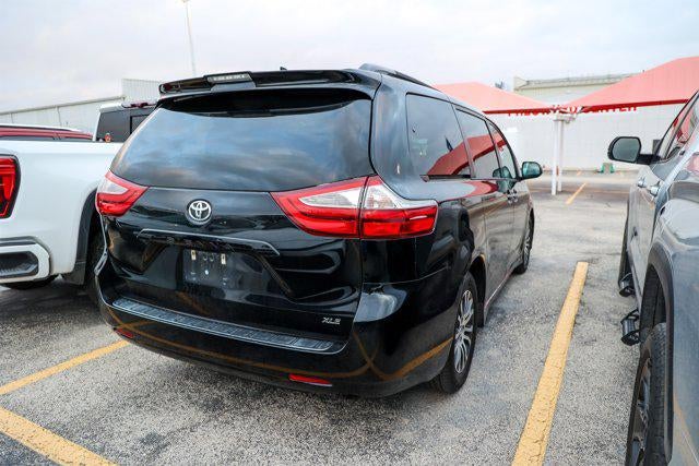 2019 Toyota SIENNA XLE 3.5L XLE