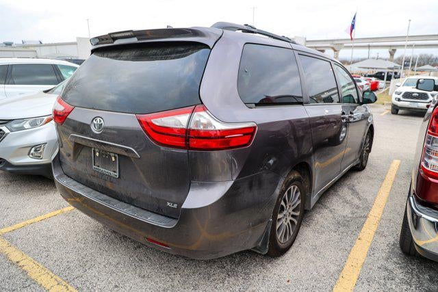 2019 Toyota SIENNA XLE 3.5L Limited