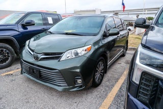 2020 Toyota Sienna XLE