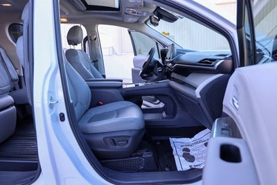 2023 Toyota SIENNA LIMITED Limited