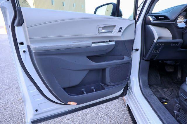 2023 Toyota SIENNA LIMITED Limited