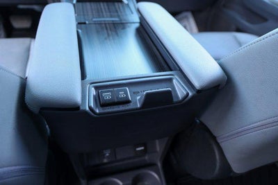 2023 Toyota SIENNA LIMITED Limited