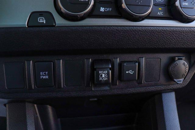 2021 Toyota TACOMA SR5 SR5