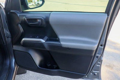 2021 Toyota TACOMA SR5 SR5