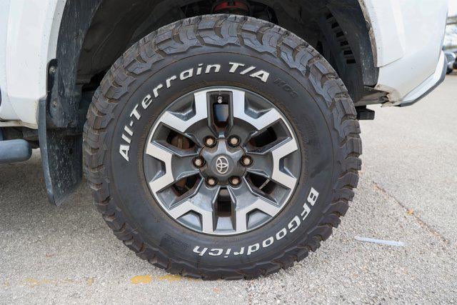 2017 Toyota TACOMA SR5 TRD Sport