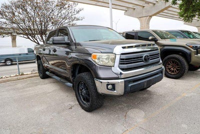 2014 Toyota TUNDRA 4X2 SR5