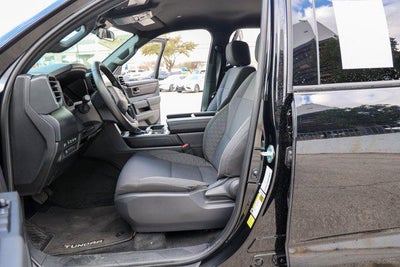 2026 Toyota TUNDRA 4X4 SR