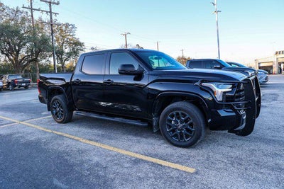 2026 Toyota TUNDRA 4X4 SR