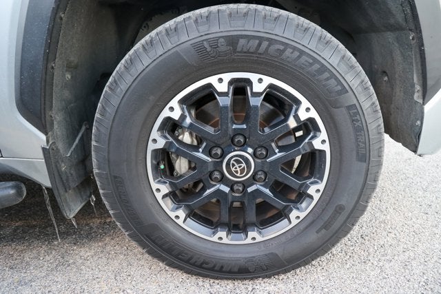 2022 Toyota TUNDRA 4X2 SR5