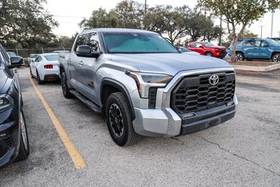 2022 Toyota TUNDRA 4X2 SR5