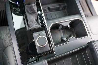 2024 Toyota TUNDRA 4X2 SR5