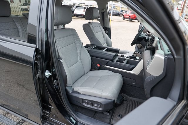 2024 Toyota TUNDRA 4X2 SR5