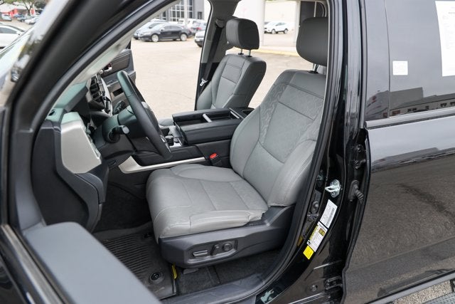 2024 Toyota TUNDRA 4X2 SR5