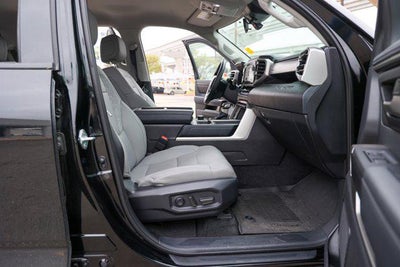 2024 Toyota TUNDRA 4X2 SR5