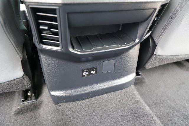 2023 Toyota TUNDRA 4X2 SR5