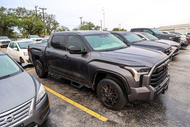 2023 Toyota TUNDRA 4X2 SR5