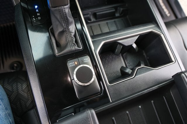 2024 Toyota TUNDRA 4X2 SR5