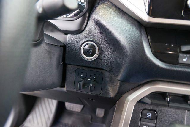 2024 Toyota TUNDRA 4X2 SR5