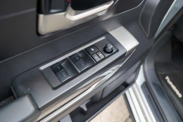 2024 Toyota TUNDRA 4X2 SR5
