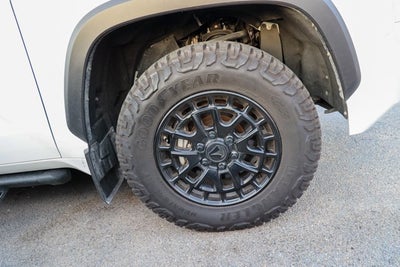 2025 Toyota Tundra 2WD SR5