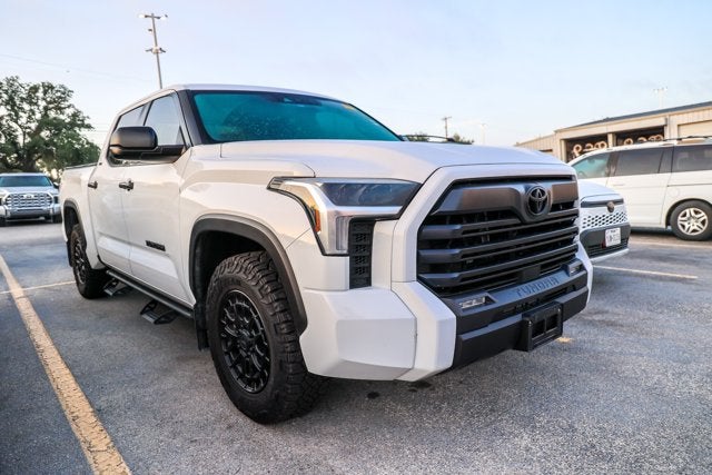 2025 Toyota Tundra 2WD SR5