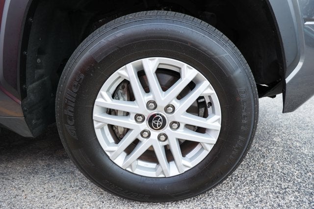 2023 Toyota TUNDRA 4X2 SR5