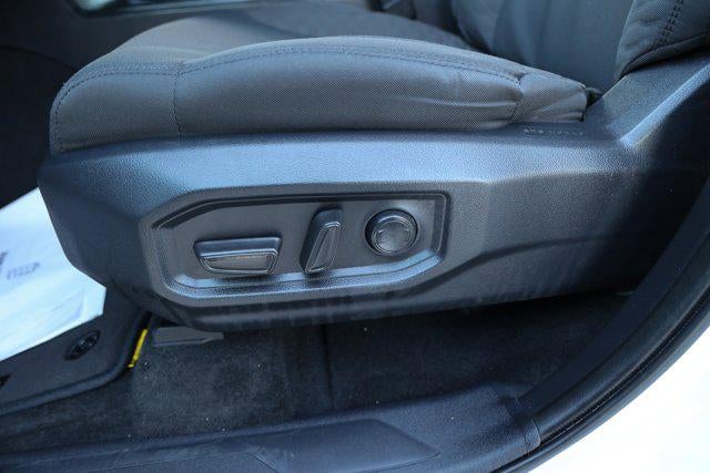 2025 Toyota TUNDRA 4X2 SR5