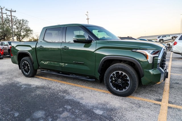 2023 Toyota TUNDRA 4X2 SR5