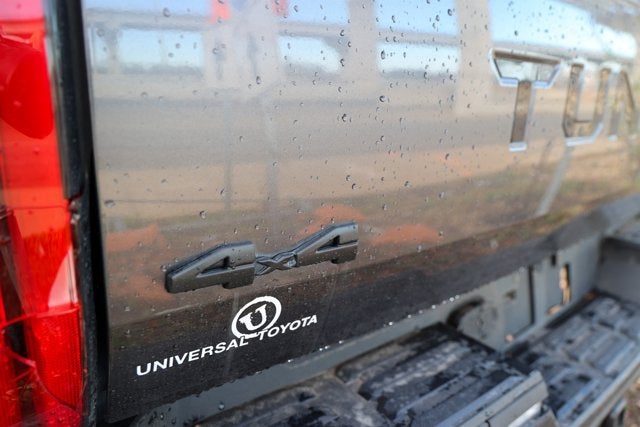 2022 Toyota Tundra 4WD SR5