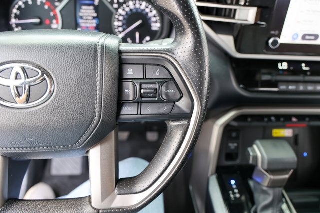 2025 Toyota TUNDRA 4X4 SR5