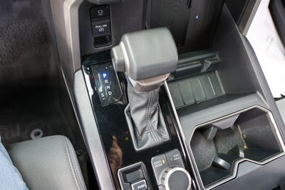 2025 Toyota TUNDRA 4X4 SR5