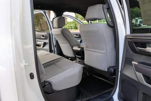 2025 Toyota TUNDRA 4X4 SR5