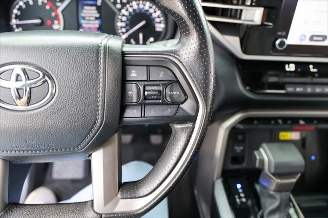 2025 Toyota TUNDRA 4X4 SR5