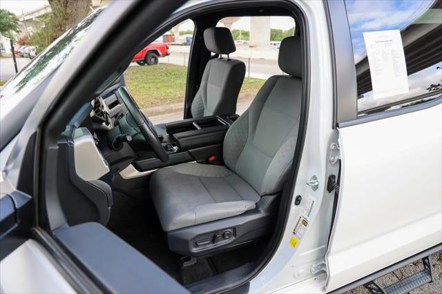 2025 Toyota TUNDRA 4X4 SR5