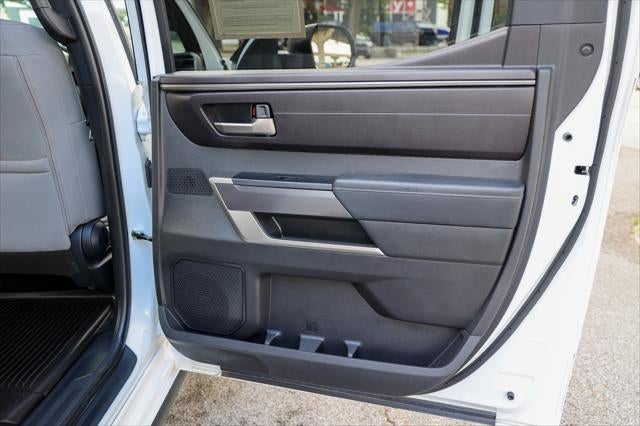 2025 Toyota TUNDRA 4X4 SR5