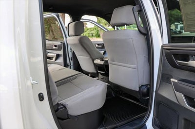 2025 Toyota TUNDRA 4X4 SR5