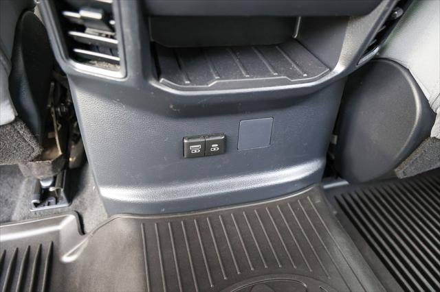 2025 Toyota TUNDRA 4X4 SR5
