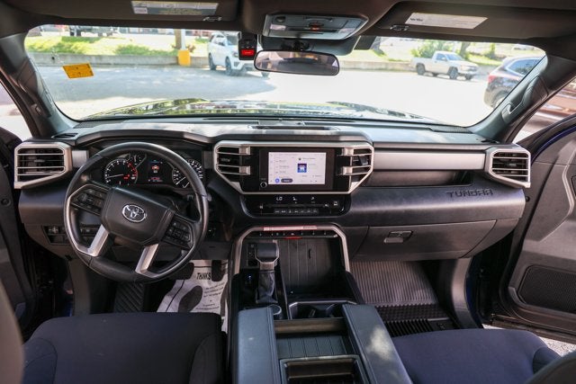 2025 Toyota TUNDRA 4X4 SR5
