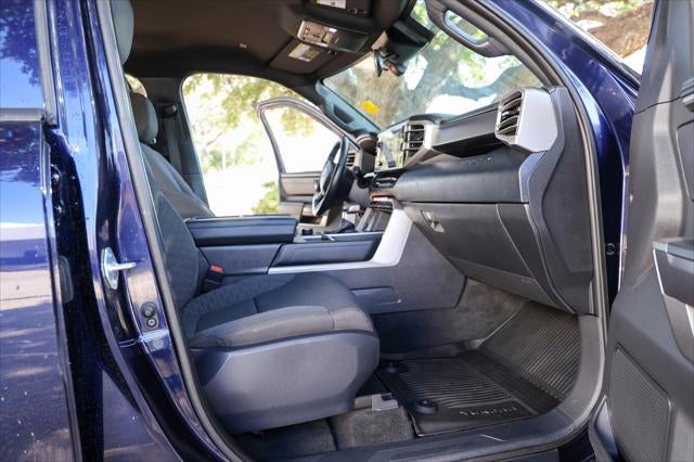 2025 Toyota TUNDRA 4X4 SR5