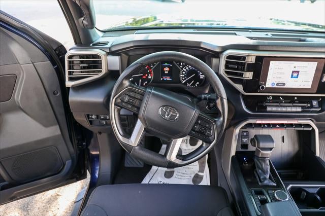 2025 Toyota TUNDRA 4X4 SR5