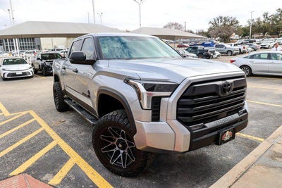 2024 Toyota TUNDRA 4X4 SR5