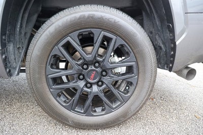 2024 Toyota TUNDRA 4X4 SR5