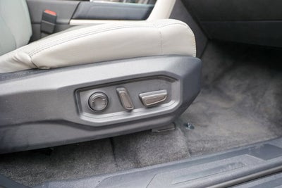 2024 Toyota TUNDRA 4X4 SR5