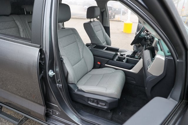 2024 Toyota TUNDRA 4X4 SR5