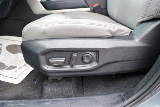 2024 Toyota TUNDRA 4X4 SR5