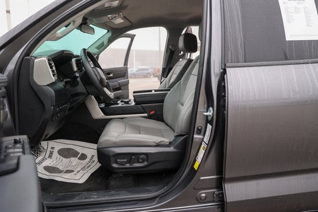 2024 Toyota TUNDRA 4X4 SR5