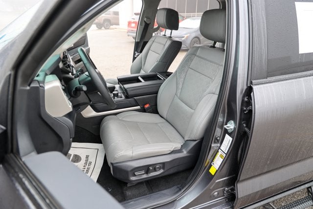 2024 Toyota TUNDRA 4X4 SR5